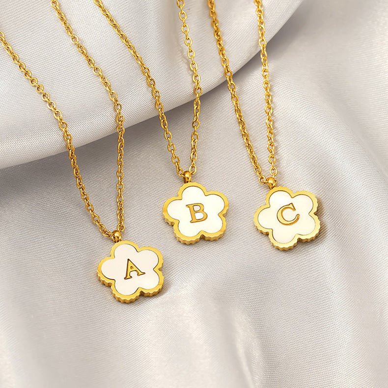Titanium Steel Five-Petal Flower 18K 26-Letter Shell Pendant Necklace Personalized Initial A B C D Jewelry
