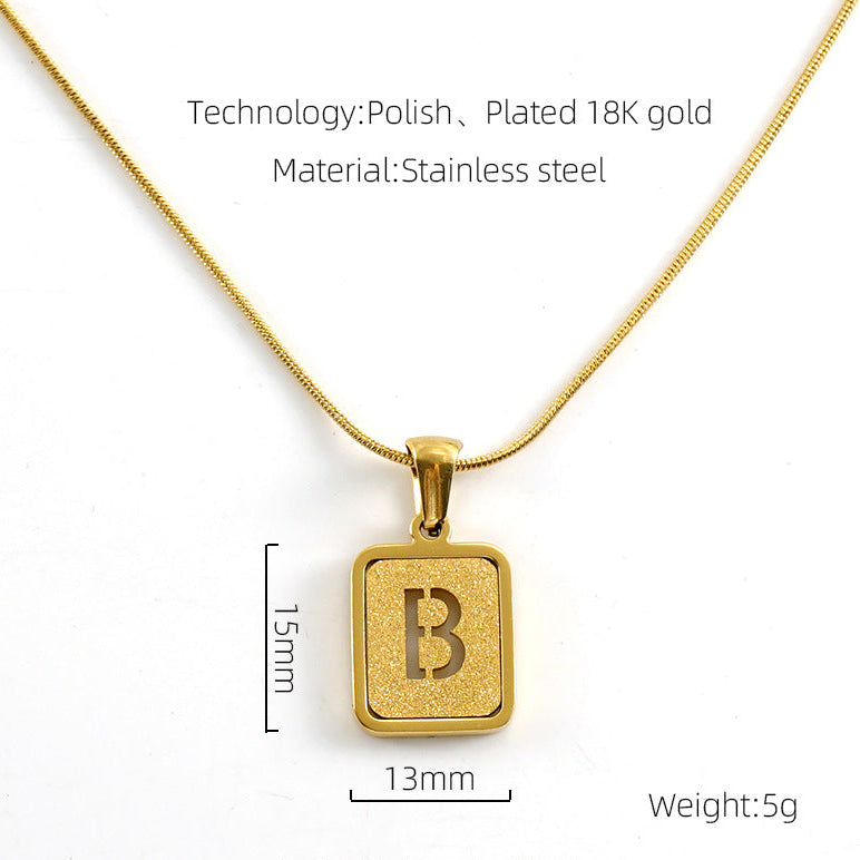 Personalized 18K Titanium Steel Letter Pendant Necklace Elegant Snake Bone Chain Sandblasted Finish Fashion Accessory