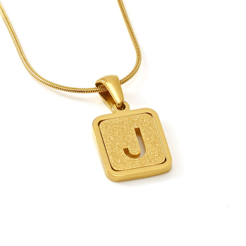 Personalized 18K Titanium Steel Letter Pendant Necklace Elegant Snake Bone Chain Sandblasted Finish Fashion Accessory