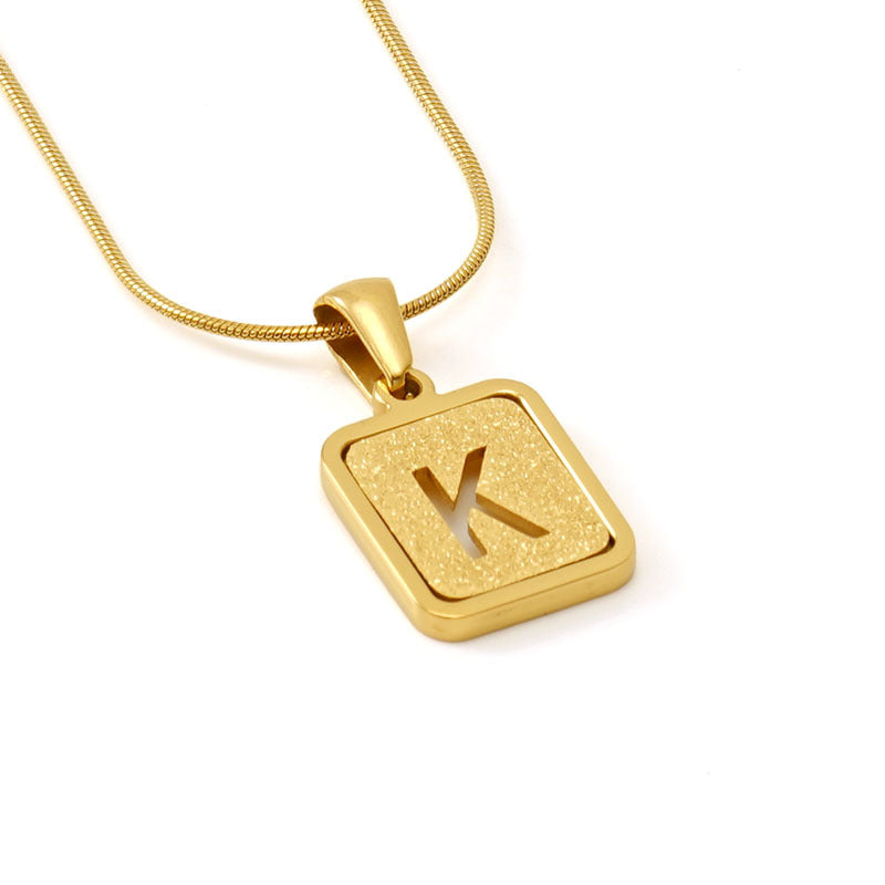 Personalized 18K Titanium Steel Letter Pendant Necklace Elegant Snake Bone Chain Sandblasted Finish Fashion Accessory