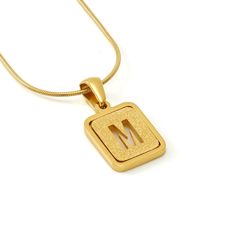 Personalized 18K Titanium Steel Letter Pendant Necklace Elegant Snake Bone Chain Sandblasted Finish Fashion Accessory