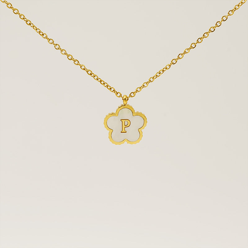 Titanium Steel Five-Petal Flower 18K 26-Letter Shell Pendant Necklace Personalized Initial A B C D Jewelry