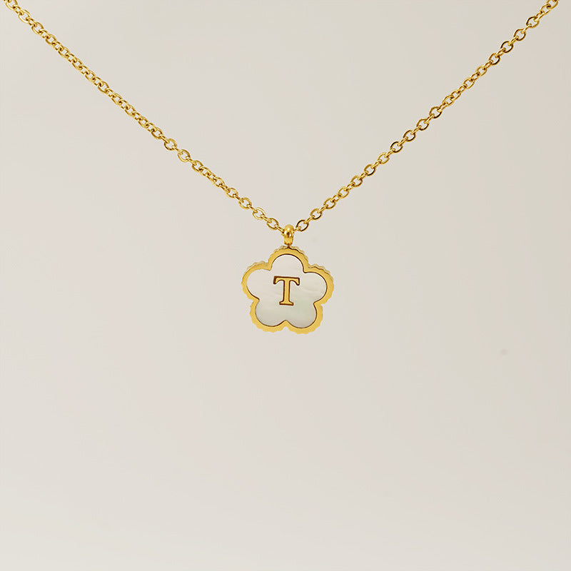 Titanium Steel Five-Petal Flower 18K 26-Letter Shell Pendant Necklace Personalized Initial A B C D Jewelry