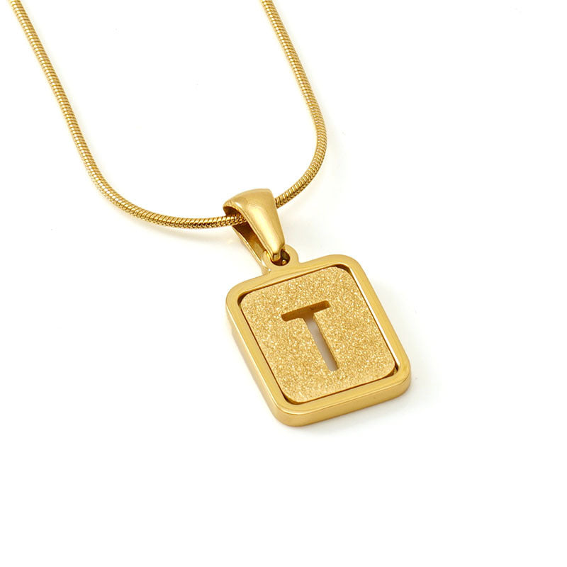 Personalized 18K Titanium Steel Letter Pendant Necklace Elegant Snake Bone Chain Sandblasted Finish Fashion Accessory