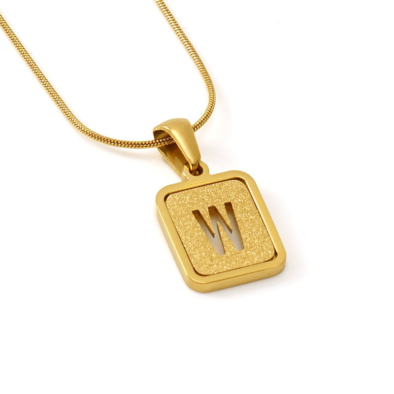 Personalized 18K Titanium Steel Letter Pendant Necklace Elegant Snake Bone Chain Sandblasted Finish Fashion Accessory