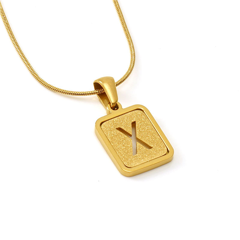 Personalized 18K Titanium Steel Letter Pendant Necklace Elegant Snake Bone Chain Sandblasted Finish Fashion Accessory