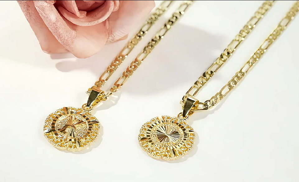 KissYan 14K Yellow Gold Plated Initial myah lh Necklace with Round Letter Pendant, Capital Monogram Alphabets A-Z, Unisex Casual Accessory Cuban Link Chain Cuban Link Chain Cuban Link Chain