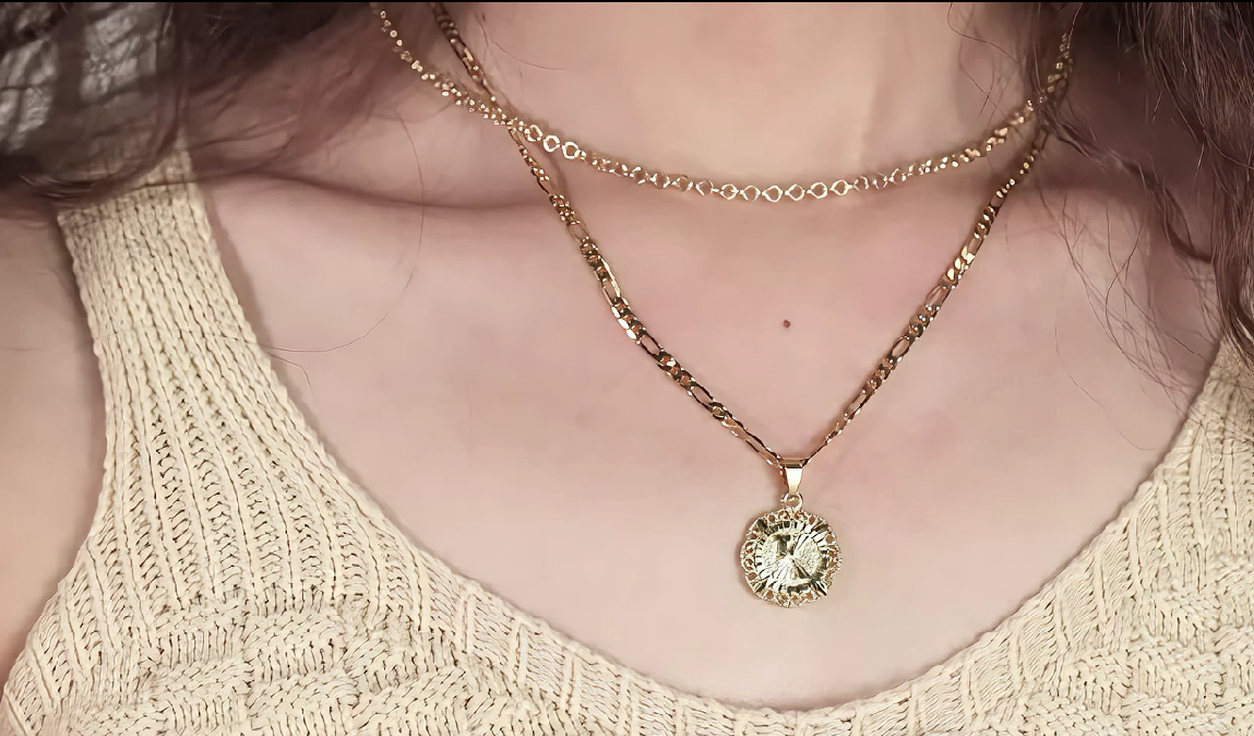KissYan 14K Yellow Gold Plated Initial myah lh Necklace with Round Letter Pendant, Capital Monogram Alphabets A-Z, Unisex Casual Accessory Cuban Link Chain Cuban Link Chain Cuban Link Chain