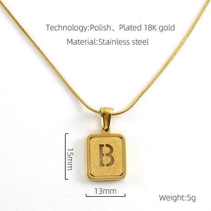 Personalized 18K Titanium Steel Letter Pendant Necklace Elegant Snake Bone Chain Sandblasted Finish Fashion Accessory